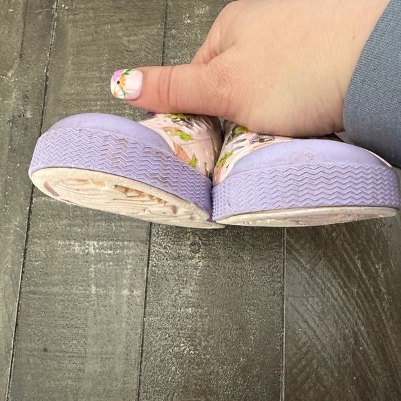 NATIVE X STAR WARS Girls Pink Purple Mandolorian Grogu Jeffersons Size C5 - Picture 4 of 7